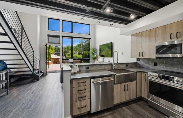 172 E Prospect Avenue Gallery 2