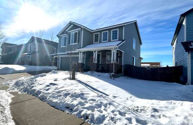 Walk out to this Gorgeous Mountain View! photos photos