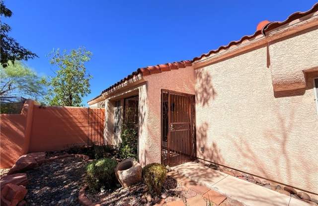 8121 Sedona Sunset Drive Gallery 3