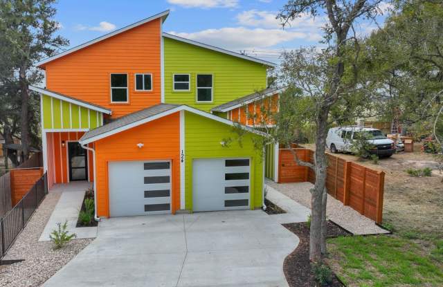 Charming 3BR Duplex in Cedar Creek photos photos
