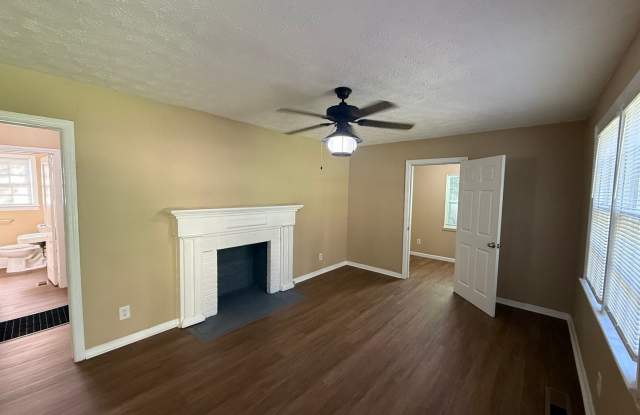***2 or 3 BEDROOM / 1 BATHROOM - NEAR FT. BENNING 31903*** Gallery 4