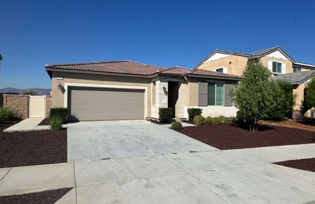 Welcome to this 3 bedroom  home with solar panels photos photos