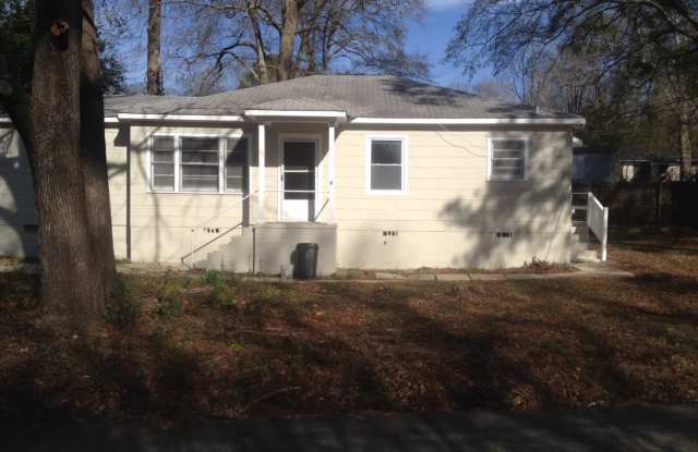 **AVAILABLE NOW**Nice 3 Bedroom / 1 Bathroom Home for Rent in Columbus, GA*** photos photos