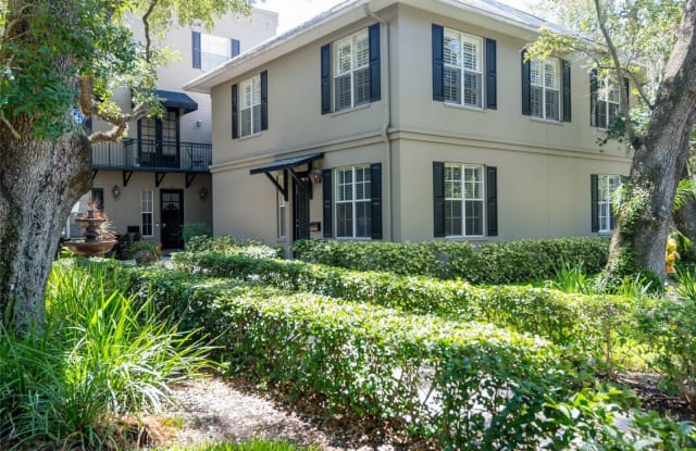1008 S MOODY AVENUE - 1008 South Moody Avenue, Tampa, FL 33629