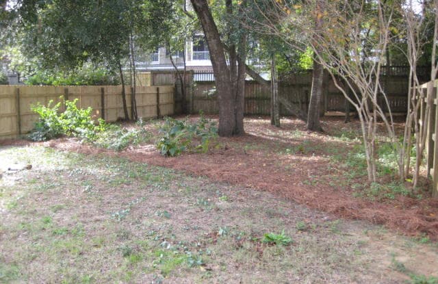 19 Vincent Drive - 19 Vincent Drive, Mount Pleasant, SC 29464