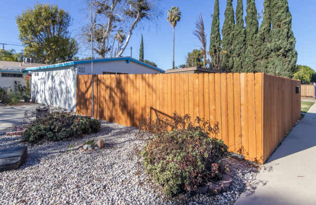 Charming One Bedroom ADU in Reseda photos photos
