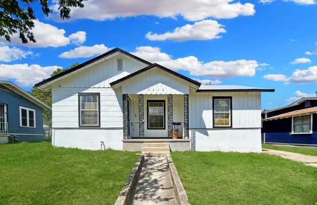 2319 Burnet St photos photos