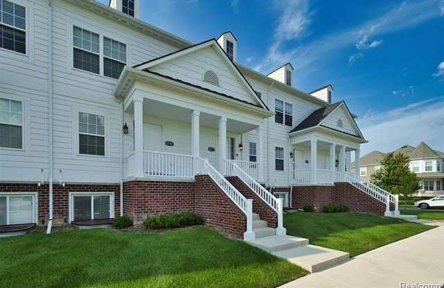 53773 Champlain Gallery 2