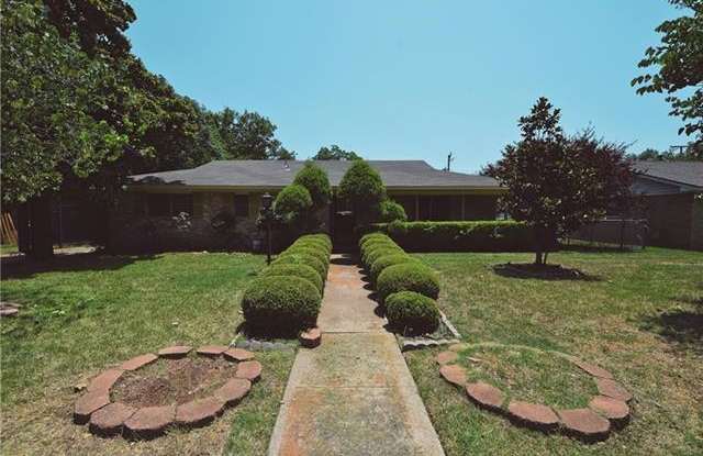 7904 Maplewood Avenue - 7904 Maplewood Avenue, North Richland Hills, TX 76180