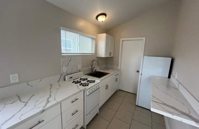 323 Tognazzini Avenue #B photos photos