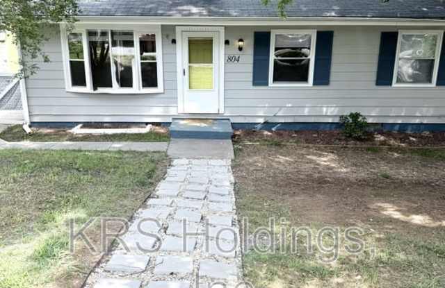 804 Raymond Rd Gallery 1