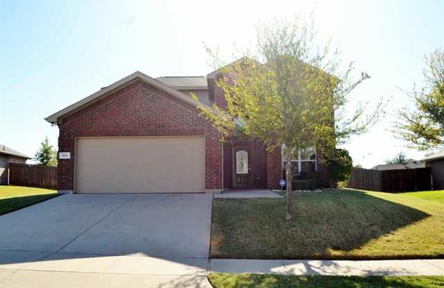 324 Coral Vine Lane - 324 Coral Vine Lane, Burleson, TX 76028