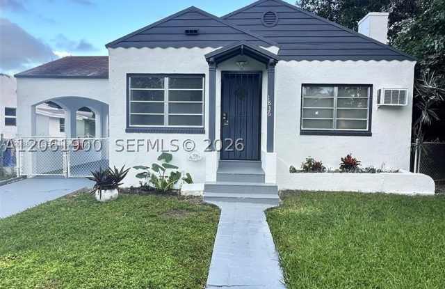 1836 NW 33rd St Gallery 1