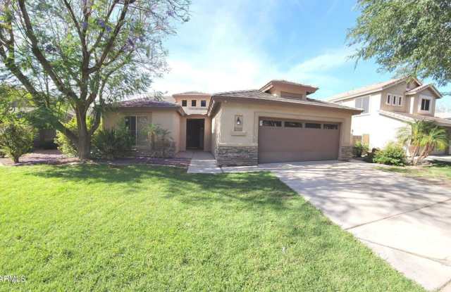 Gilbert 3 Bedroom With A Pool photos photos