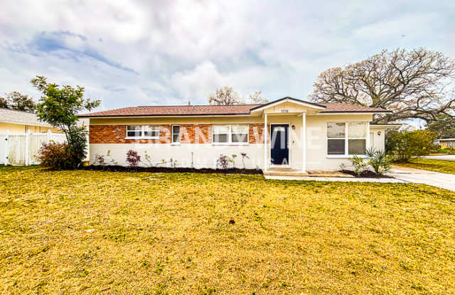 7236 Darien Way photos photos