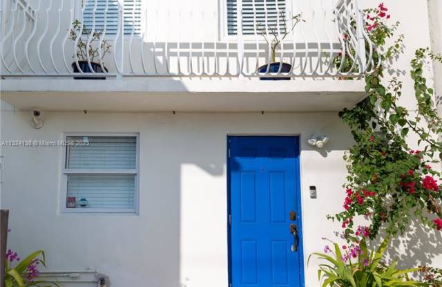 2035 NE 123rd St - 2035 Northeast 123rd Street, North Miami, FL 33181