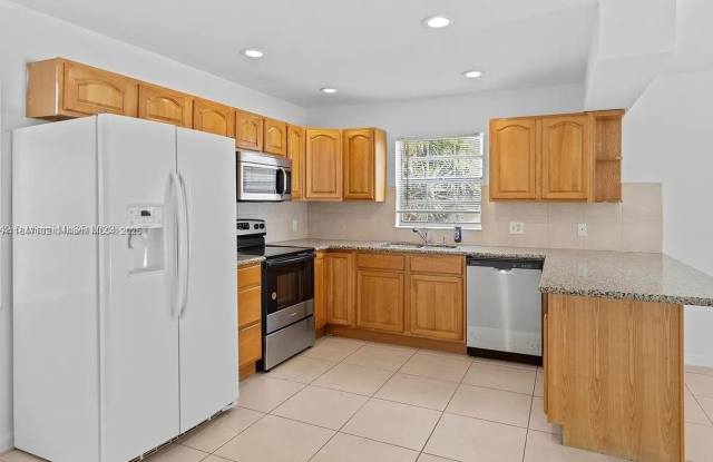23170 Floralwood Ln photos photos