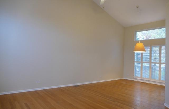 2052 SPICE Lane Gallery 4
