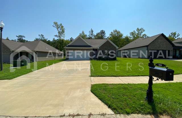 Home for Rent in Jemison, AL... View with 48 Hours Notice! ***Get 1 Month's Rent FREE! *** - 150 Ridgeview Circle, Jemison, AL 35085