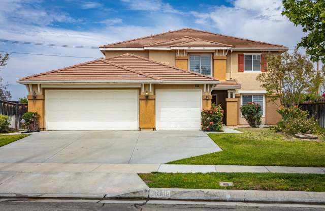 Beautiful Home Near Bryn Mawr Schools - 26388 Antonio Circle, Loma Linda, CA 92354