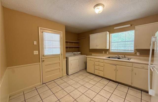Nice home in Springdale Gallery 4
