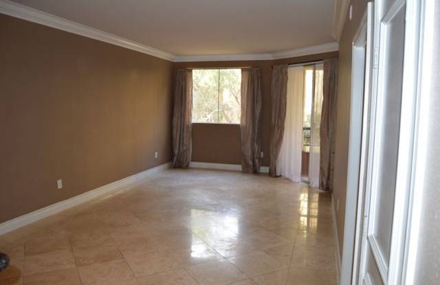 Meridian - Unfurnished 1 Bed|1 Bath Luxury Condo with Main Pool View. photos photos
