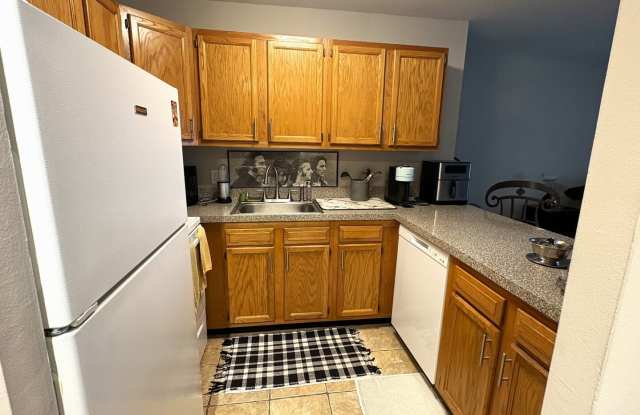 5810 Oakwood Drive Gallery 4
