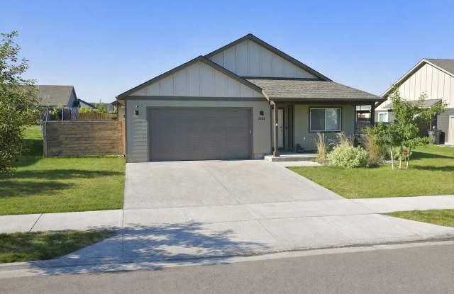 Spacious 3BR/2BA Home in Quiet Belgrade Neighborhood with Fenced Backyard  Garage photos photos