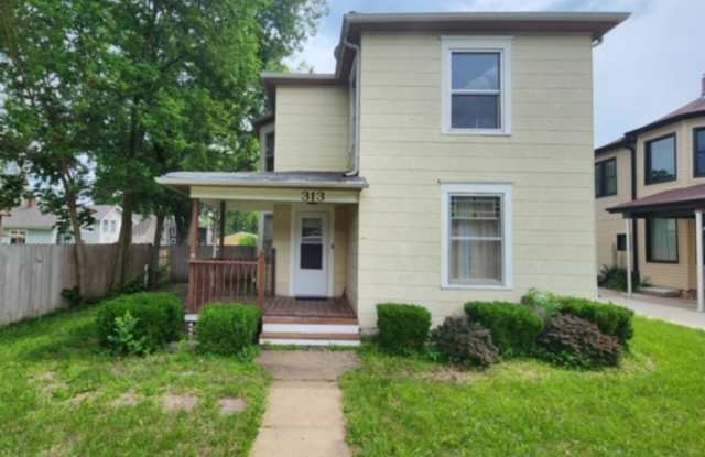 Italian Estates Property Management - 313 West 2nd Street, Junction City, KS 66441