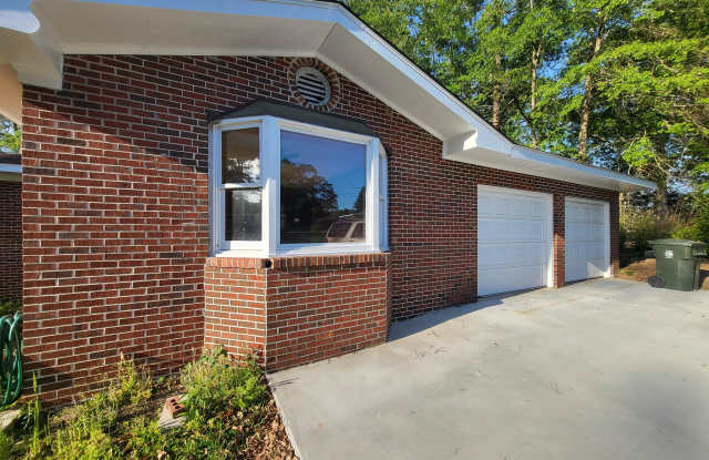 105 Pinecrest Dr Gallery 2