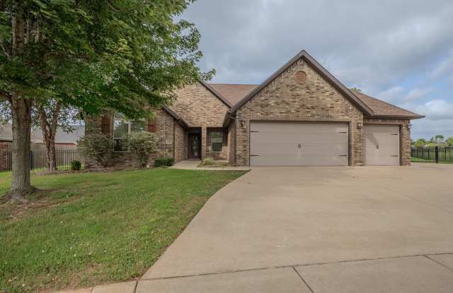 4 BR Farmington Home! photos photos