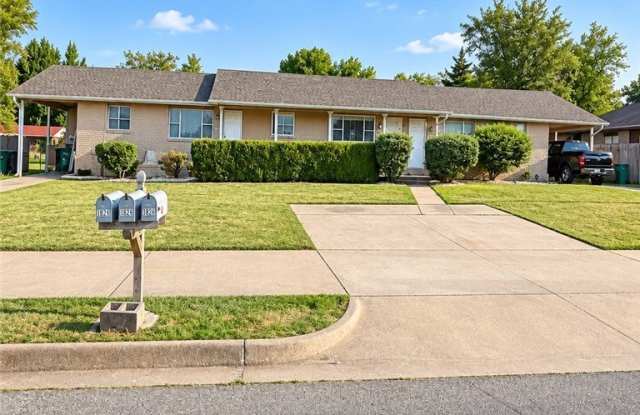 1325 W Price Lane Gallery 1