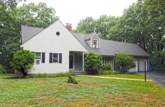 52 Charcalee Drive Gallery 2