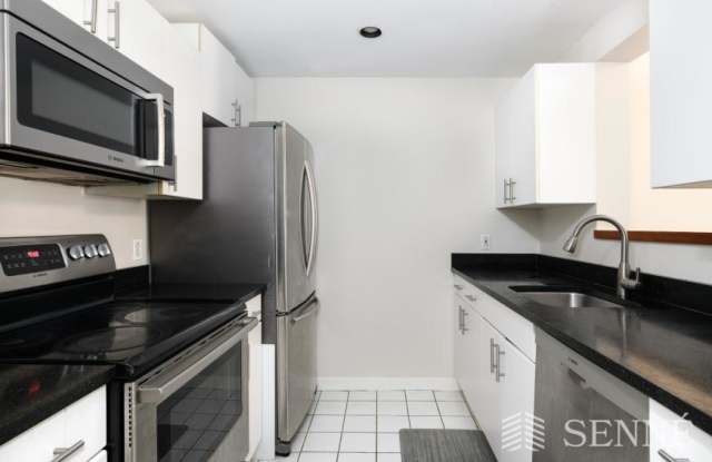 950 Massachusetts Ave. photos photos