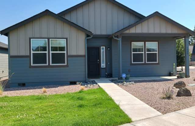 Beautiful 2-Bedroom 2 Bathroom home located in Redmond Oregon. photos photos