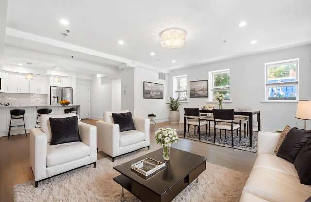 547 BLOOMFIELD ST photos photos
