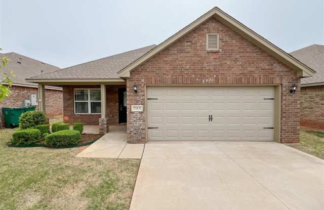737 Christian Lane Gallery 1