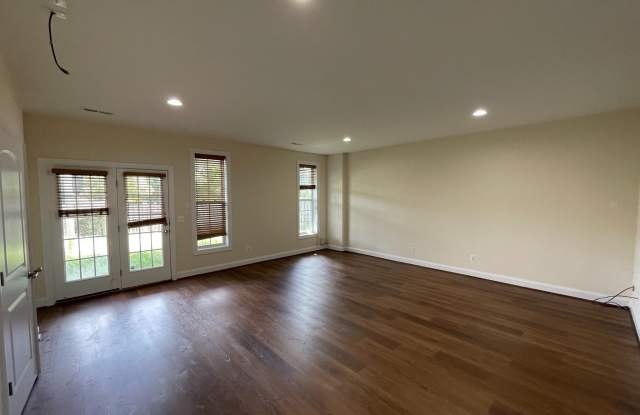 42751 PULLER Terrace Gallery 3