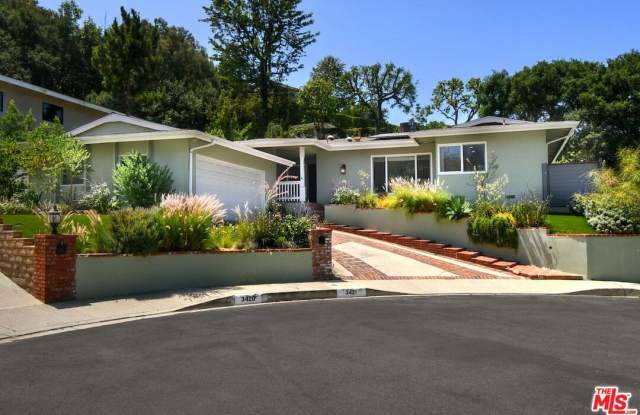 3421 Castlewoods Pl - 3421 Castlewoods Place, Los Angeles, CA 91403