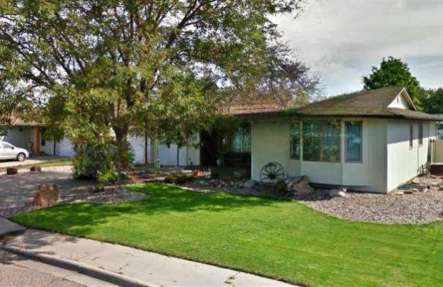 621 Luther Circle photos photos