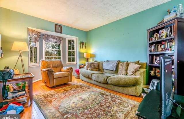 10681 CAMPUS WAY S Gallery 4