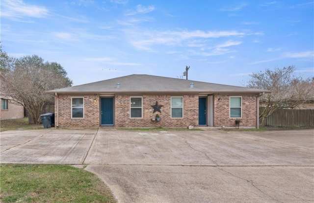 714 San Benito Drive photos photos