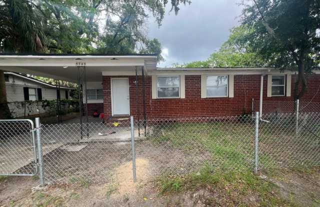 3 bedroom, 1 bathroom single-family home in the Arlington area photos photos
