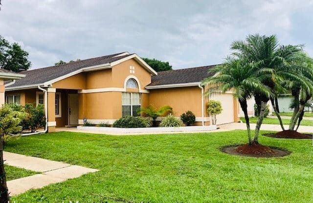1613 Brook Hollow Dr - 1613 Brook Hollow Drive, Meadow Woods, FL 32824