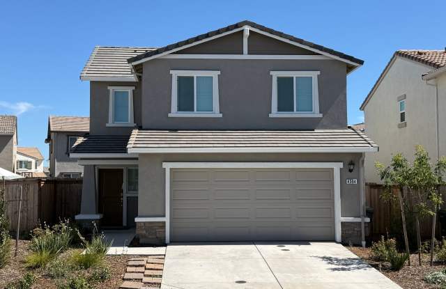 3 bed 2.5 bathroom in Roseville!  Please read ad for viewing requirements photos photos