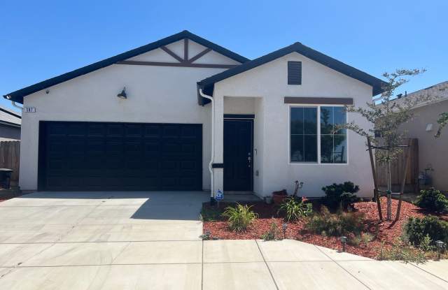 3-bedroom, 2-bath home in Lemoore, CA photos photos 3-bedroom, 2-bath home in Lemoore, CA photos photos