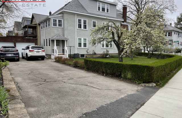 4 Vincent Avenue - 4 Vincent Avenue, Belmont, MA 02478