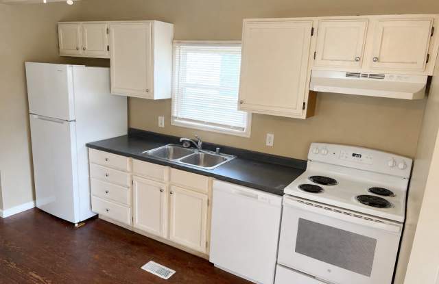 5 Bedroom Available for Pre Lease! Gallery 4