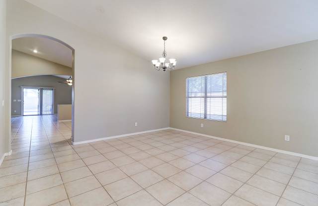 19528 N 66TH Lane Gallery 4