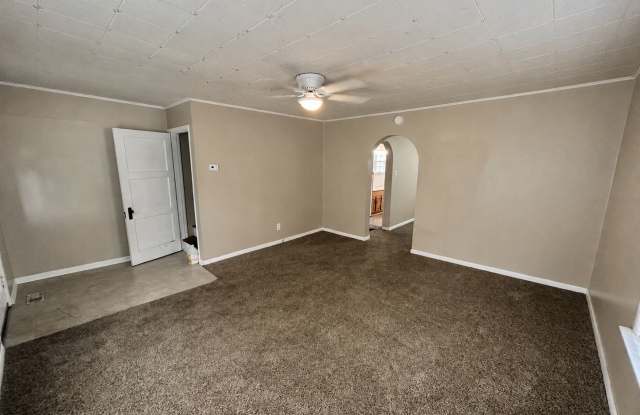 627 Golfview Drive – 4 Bed / 2 Bath Gallery 4
